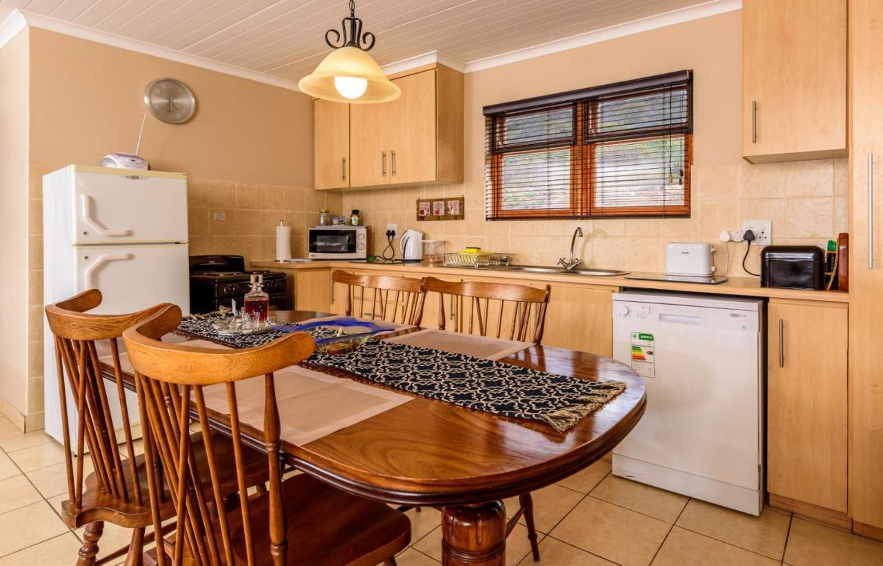 Bon Accord Farm Cottages 몬터규 외부 사진