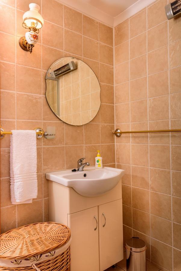 Bon Accord Farm Cottages 몬터규 외부 사진