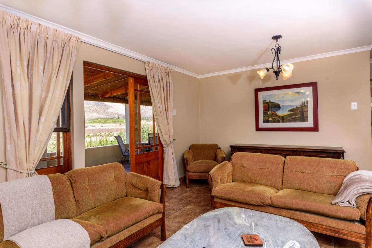 Bon Accord Farm Cottages 몬터규 외부 사진