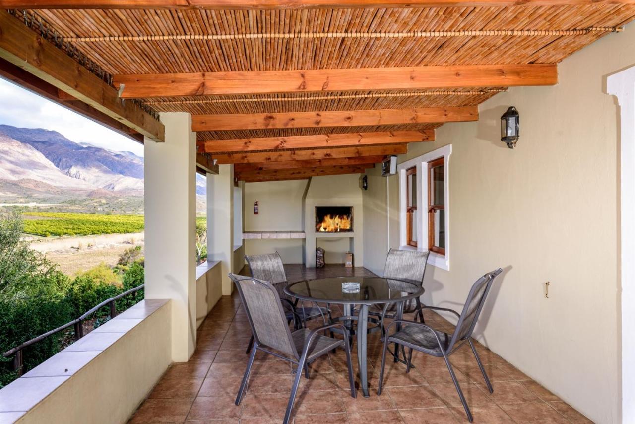 Bon Accord Farm Cottages 몬터규 외부 사진
